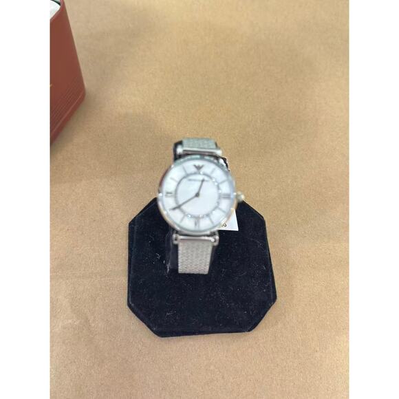 Emporio Armani AR11319  Ladies Watch Gianni T-Bar Metal Belt with Silver